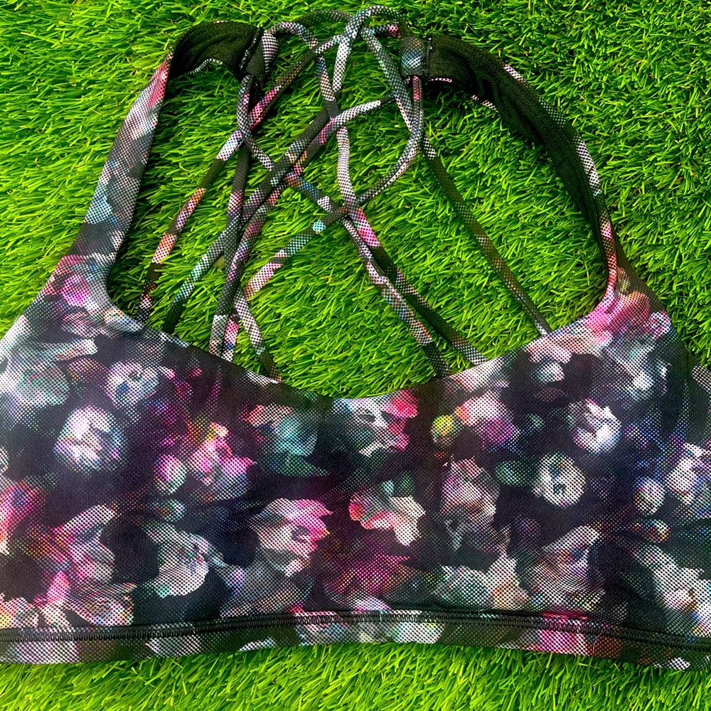 Lululemon bra new without tags